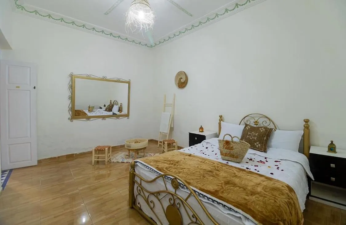 Riad Nicedinaa Marakeş 0*,